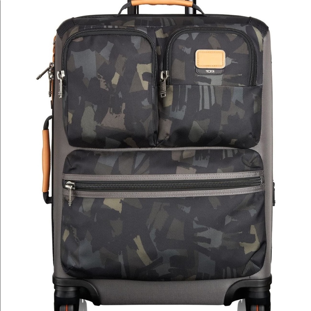 TUMI Kirkland Alpha Bravo expandable carry on